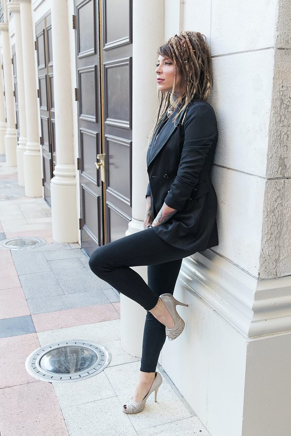 Comment créer son look avec un jean noir ?